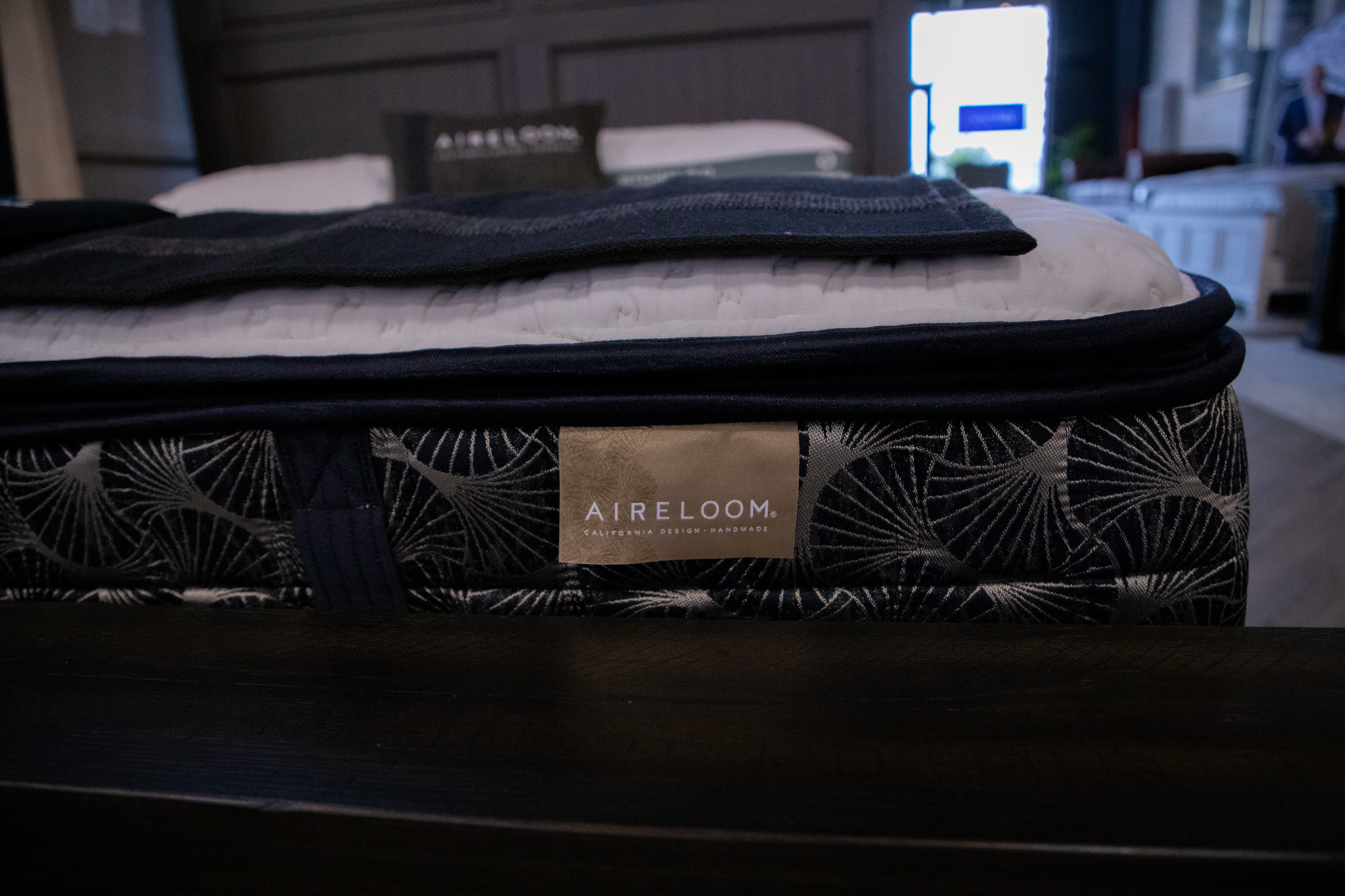 Aireloom Preferred LuxeTop M2 Luxury Firm - Image 5